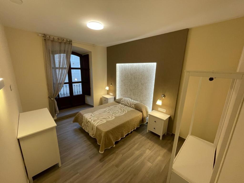 Apartamentos Sol Del Prior Úbeda Esterno foto